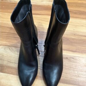 Banana Republic ankle boots leather size 7.5M